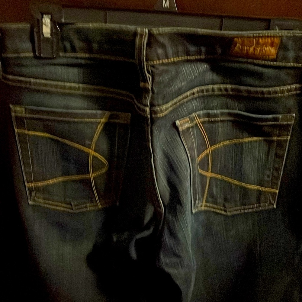 Brand new pair of David Khan Britton size 28